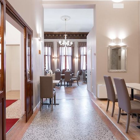 Hotel Palazzo Martinelli Dolfin Venice Exterior photo