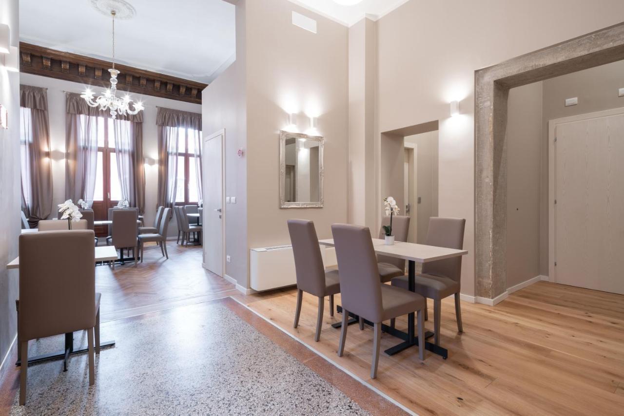 Hotel Palazzo Martinelli Dolfin Venice Exterior photo